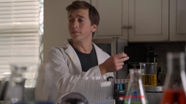 Skyler Gisondo